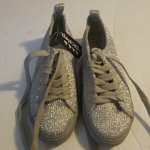 Epic Step Women's Mono Monochomatic Sneaker Size 6